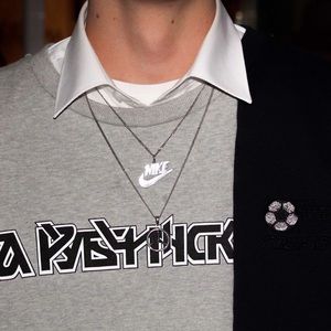 Meet your Posher, Tom